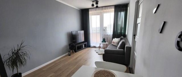 Mieszkanie 3-pokojowe Katowice os. Tysiąclecia, ul. Zawiszy Czarnego. Zdjęcie 2