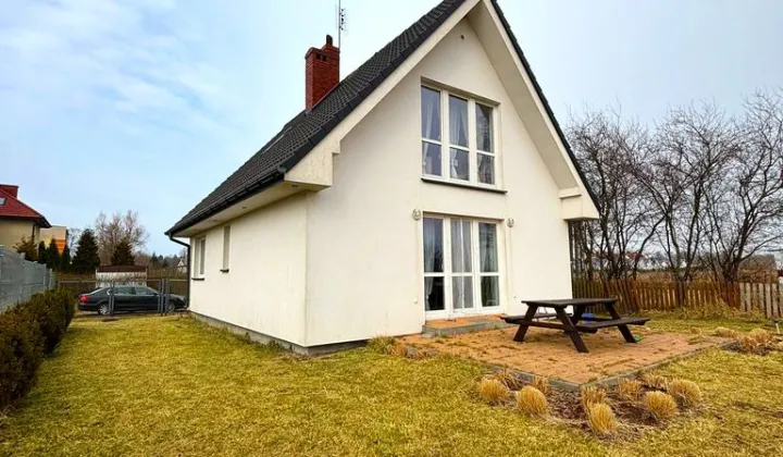 dom wolnostojący, 4 pokoje Mielno, ul. Spokojna