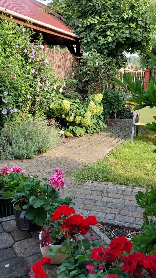 dom wolnostojący, 6 pokoi Strażów. Zdjęcie 4