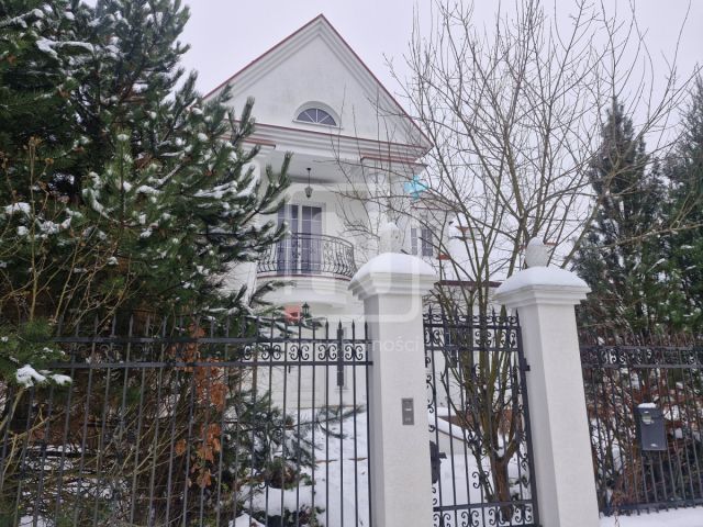 Mieszkanie 8-pokojowe Warszawa Wilanów, ul. Bruzdowa. Zdjęcie 1