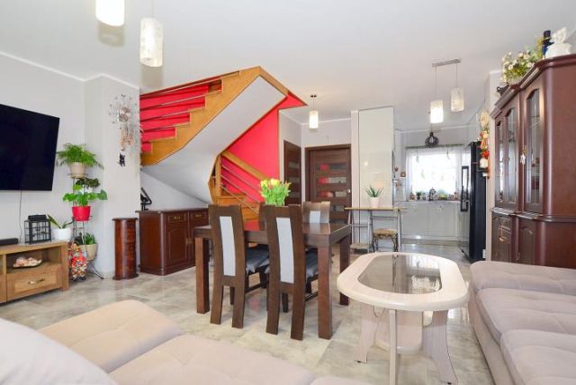 dom szeregowy, 4 pokoje Piekary Śląskie Lipka, ul. Skowronków. Zdjęcie 4