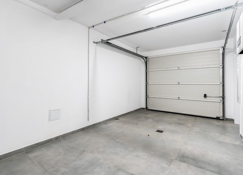 dom wolnostojący, 5 pokoi Masłomiąca, ul. Klonowa. Zdjęcie 19