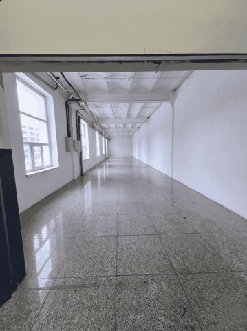 Hala/magazyn Łódź, al. marsz. Józefa Piłsudskiego. Zdjęcie 3