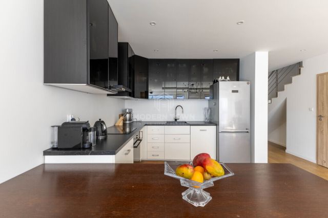 dom szeregowy, 5 pokoi Zgorzała. Zdjęcie 1