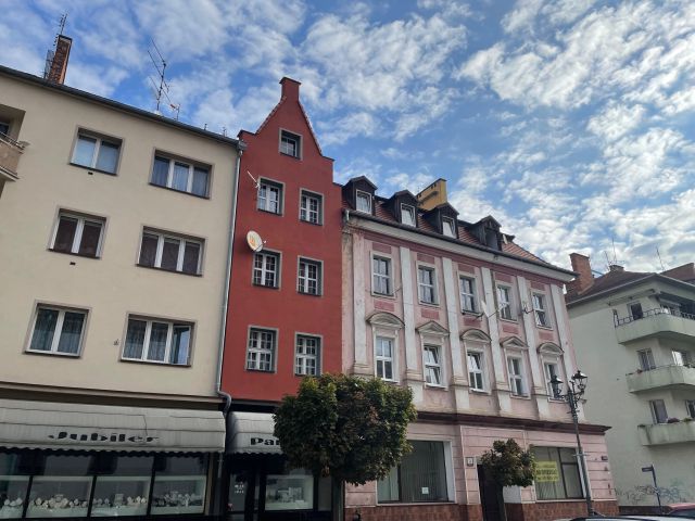 Mieszkanie 1-pokojowe Brzeg Centrum, ul. Rynek. Zdjęcie 1