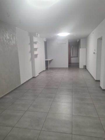 Lokal Ząbki Centrum, ul. gen. Władysława Sikorskiego. Zdjęcie 1