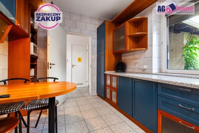 dom szeregowy, 8 pokoi Gdańsk Orunia, ul. Jana Czirenberga. Zdjęcie 13