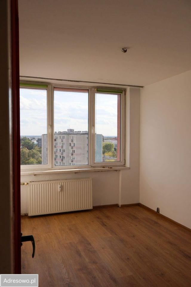 Mieszkanie 3-pokojowe Warszawa Włochy, ul. 1 Sierpnia. Zdjęcie 5