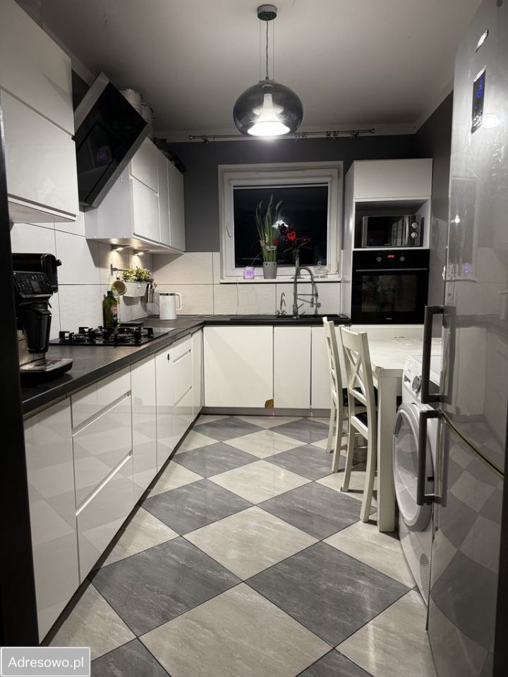 Mieszkanie 3-pokojowe Płoty. Zdjęcie 7