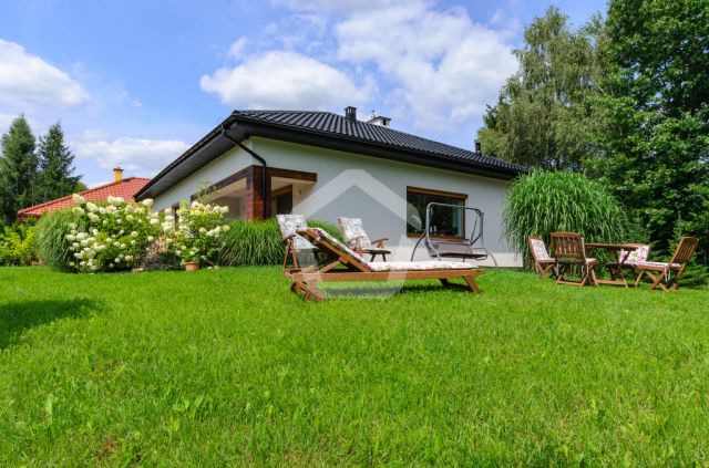 dom wolnostojący, 3 pokoje Kielnarowa. Zdjęcie 1