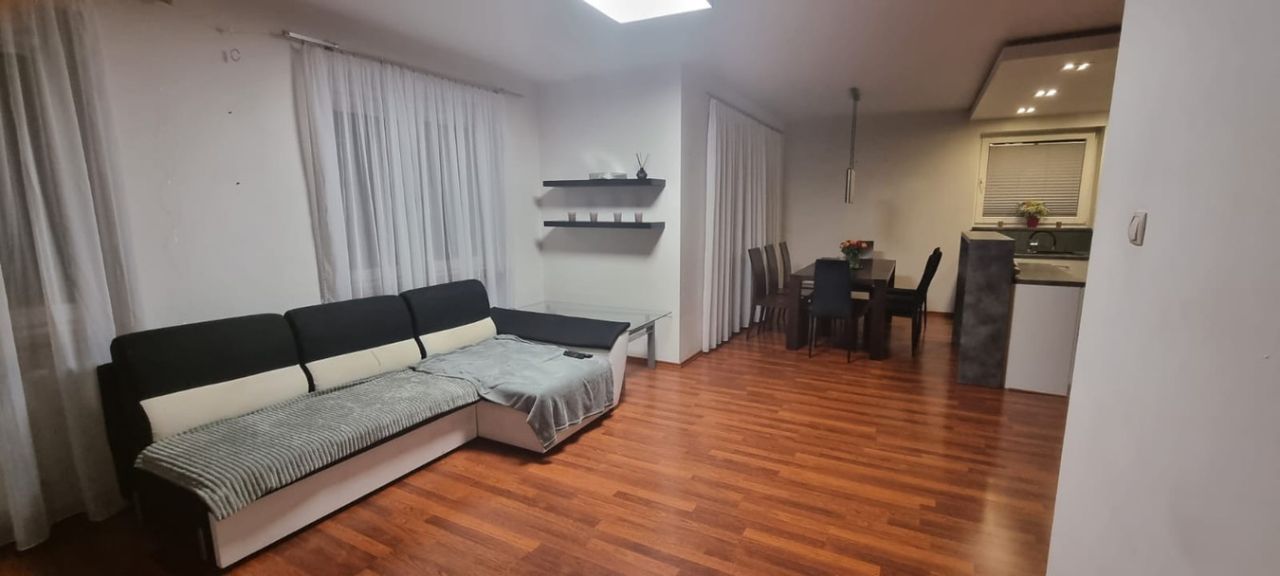 Mieszkanie 4-pokojowe Skierniewice, ul. Adama Mickiewicza. Zdjęcie 11