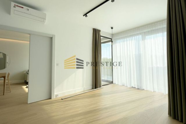 Mieszkanie 3-pokojowe Warszawa Mokotów, pl. Marszałka Józefa Piłsudskiego. Zdjęcie 6