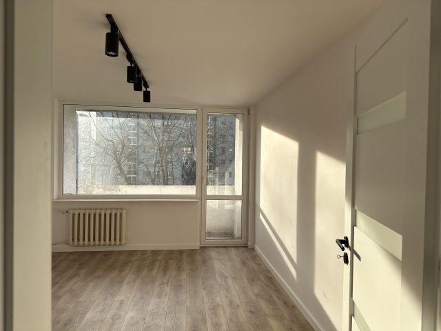 Mieszkanie 2-pokojowe Warszawa Ksawerów, ul. Oskara Langego. Zdjęcie 1