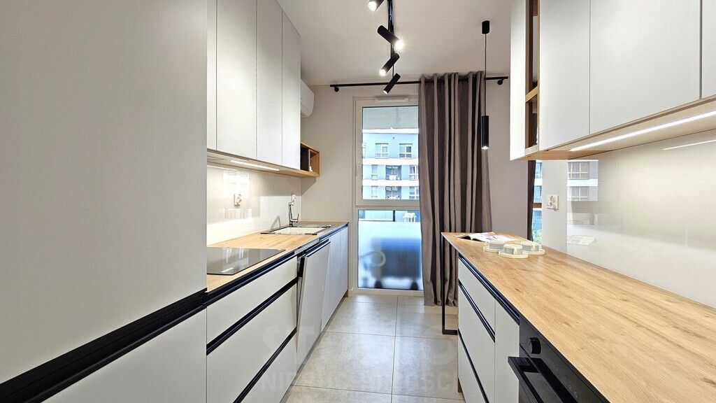 Mieszkanie 3-pokojowe Kraków Dębniki, ul. dr. Jana Piltza. Zdjęcie 2