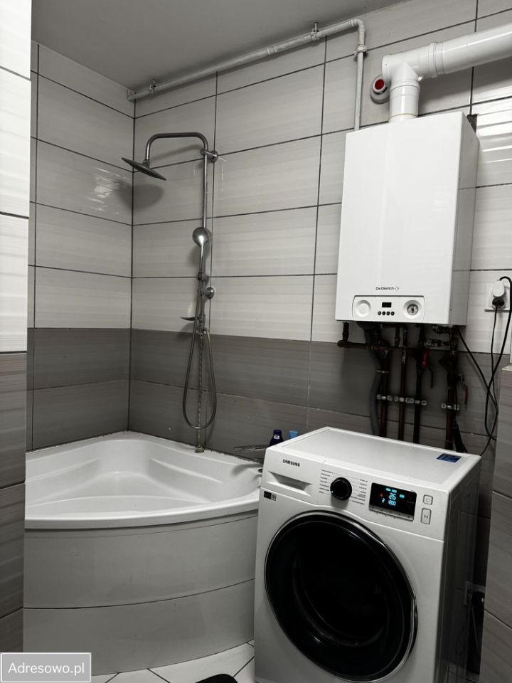 Mieszkanie 3-pokojowe Płoty. Zdjęcie 3