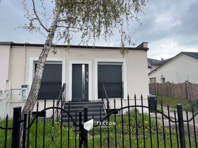 dom wolnostojący, 16 pokoi Poznań Ławica. Zdjęcie 2