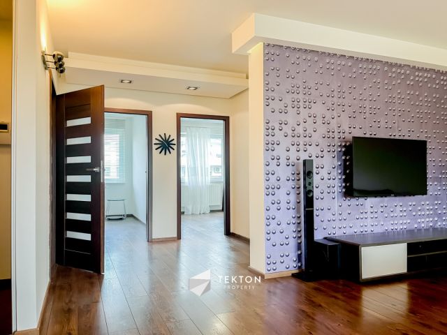 Mieszkanie 3-pokojowe Poznań, ul. Marcelińska. Zdjęcie 1