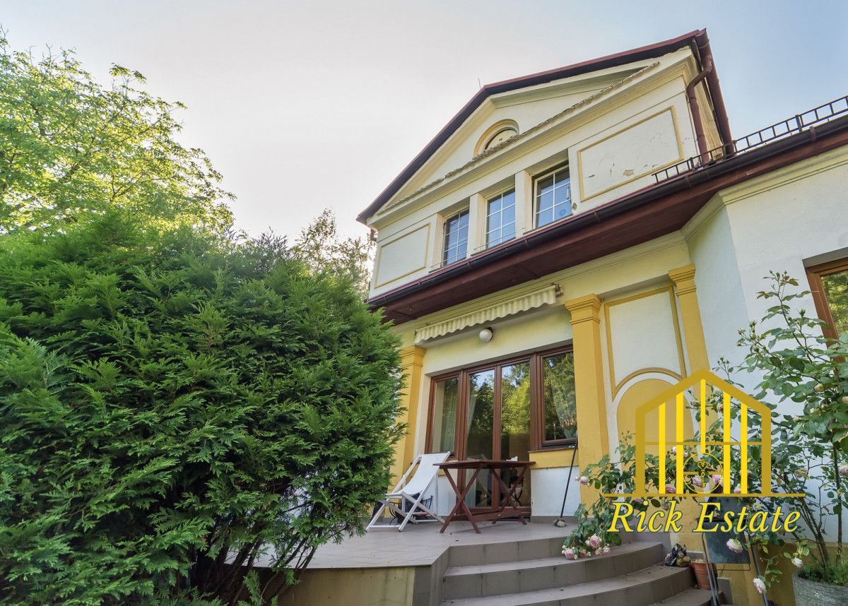 dom wolnostojący, 8 pokoi Bielsko-Biała, ul. Tenisowa