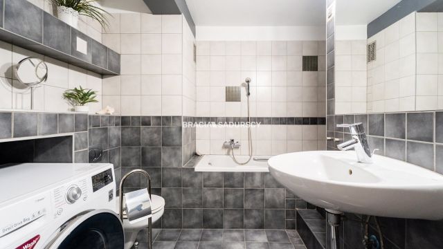 Mieszkanie 6-pokojowe Kraków, ul. Saska. Zdjęcie 17