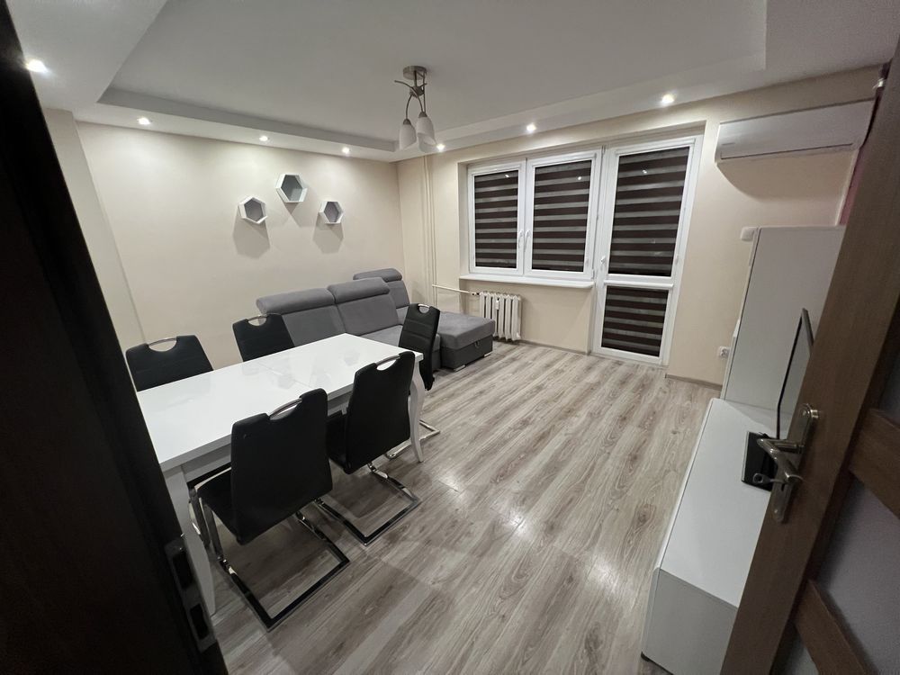 Mieszkanie 3-pokojowe Połaniec. Zdjęcie 2