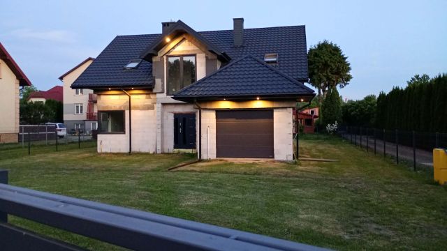 dom wolnostojący, 4 pokoje Zamość Majdan, ul. Majdan. Zdjęcie 1
