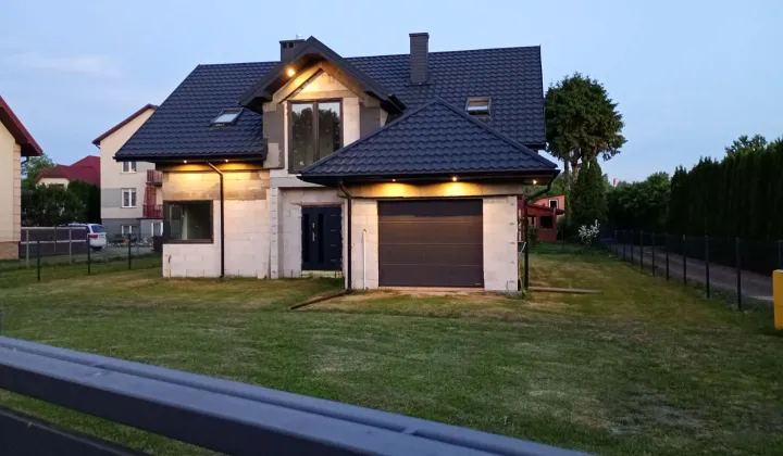 dom wolnostojący, 4 pokoje Zamość Majdan, ul. Majdan