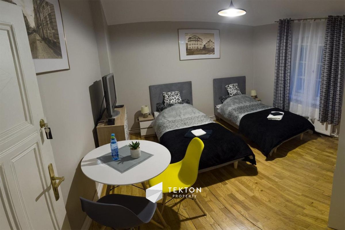 Mieszkanie 10-pokojowe Gniezno, ul. Poznańska. Zdjęcie 16