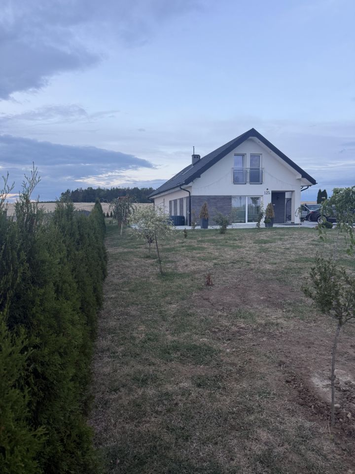 Krasnystaw Dom wolnostojący do zamieszkania - 240 m² - 5 pokoi