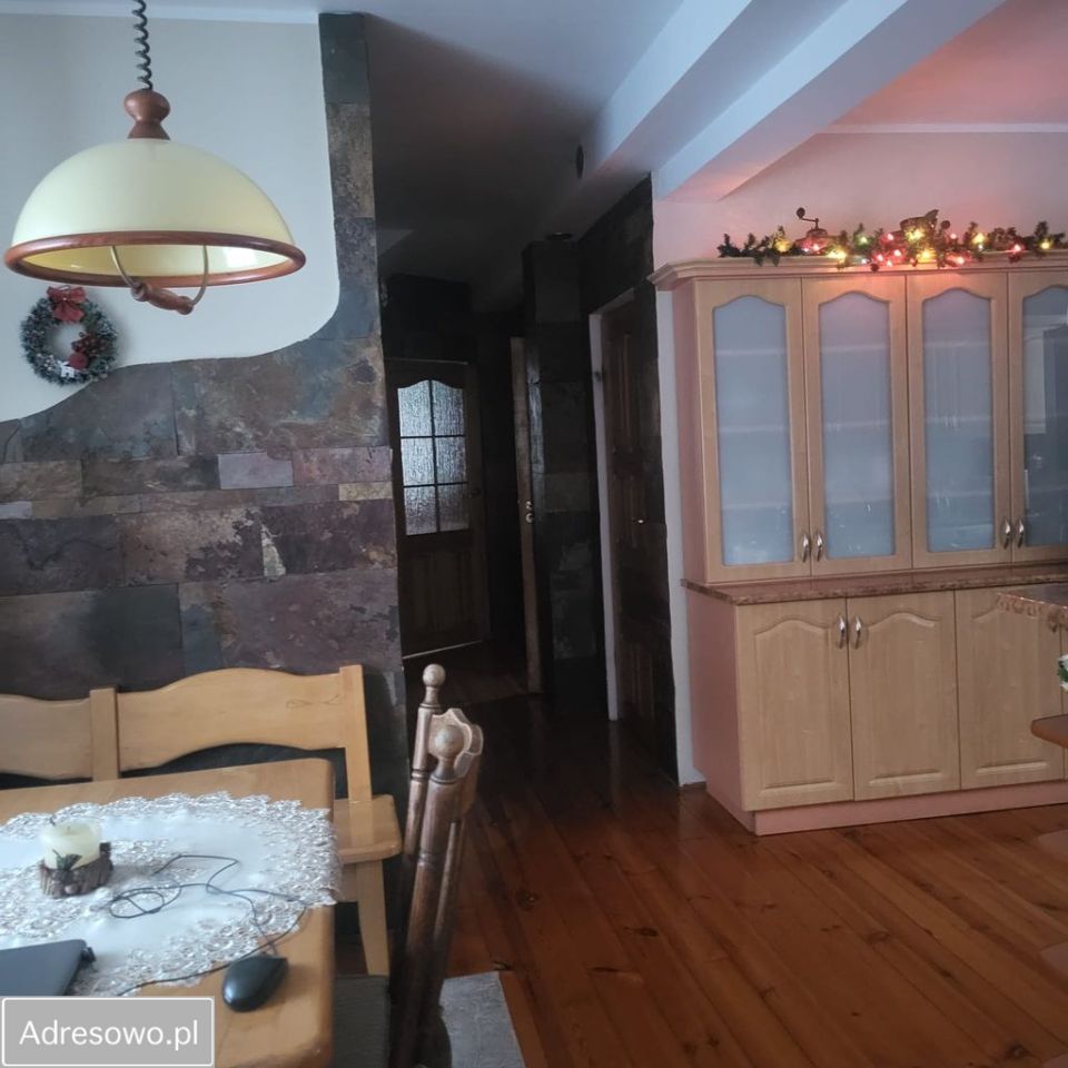 dom wolnostojący, 4 pokoje Pogobie Średnie. Zdjęcie 18