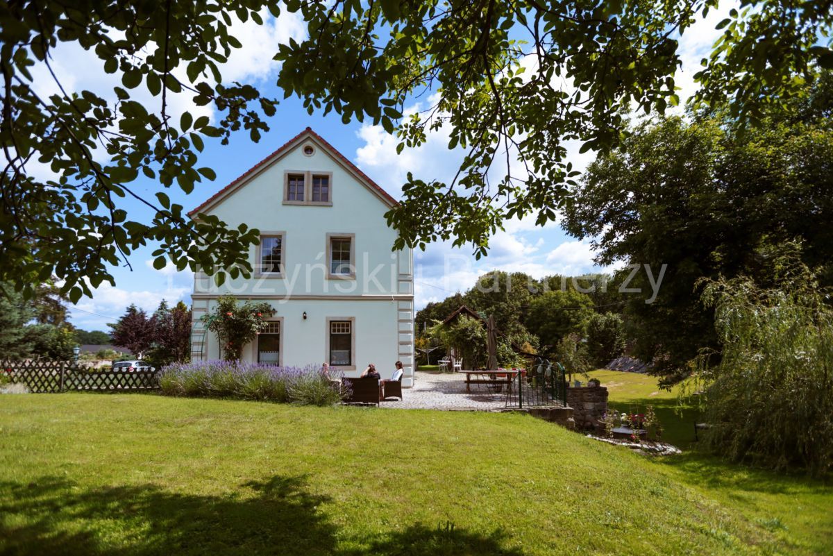 dom wolnostojący, 10 pokoi Dębowy Gaj. Zdjęcie 2