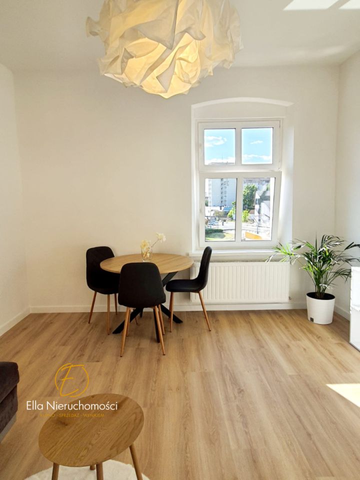 Mieszkanie 2-pokojowe Legnica Centrum, ul. Żołnierzy II Armii Wojska Polskiego. Zdjęcie 2