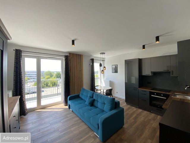 Mieszkanie 1-pokojowe Warszawa Włochy, ul. Łopuszańska. Zdjęcie 1