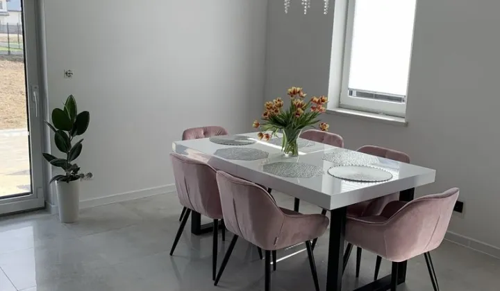 bliźniak, 5 pokoi Książenice