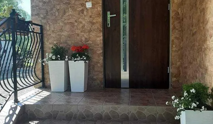 dom wolnostojący, 3 pokoje Bachów, Brak