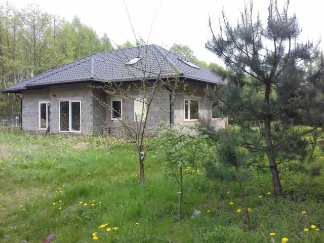 dom wolnostojący Dąbrówka-Strumiany, ul. Sosnowa. Zdjęcie 1