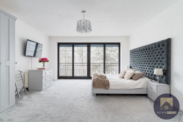 dom wolnostojący, 7 pokoi Kolonia Warszawska, ul. Ułanów. Zdjęcie 1