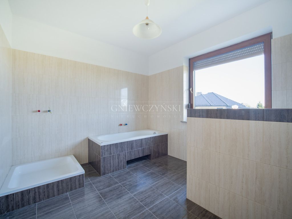 dom wolnostojący, 5 pokoi Grodków. Zdjęcie 9