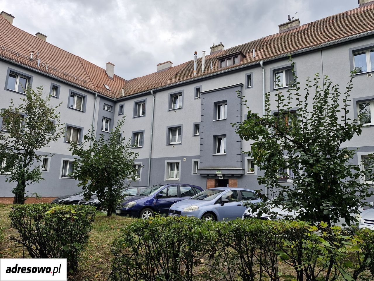 Mieszkanie 2-pokojowe Bytom Śródmieście, ul. Kazimierza Pułaskiego. Zdjęcie 2