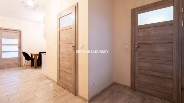 Mieszkanie 4-pokojowe Kraków Podgórze Duchackie, ul. Przyjaźni Polsko-Węgierskiej. Zdjęcie 15