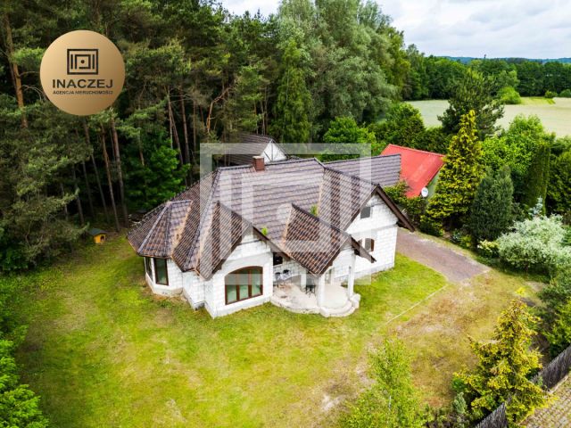 dom wolnostojący, 3 pokoje Gościcino, ul. Robakowska. Zdjęcie 1