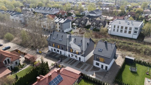 dom szeregowy, 4 pokoje Marki, ul. Wilcza. Zdjęcie 1