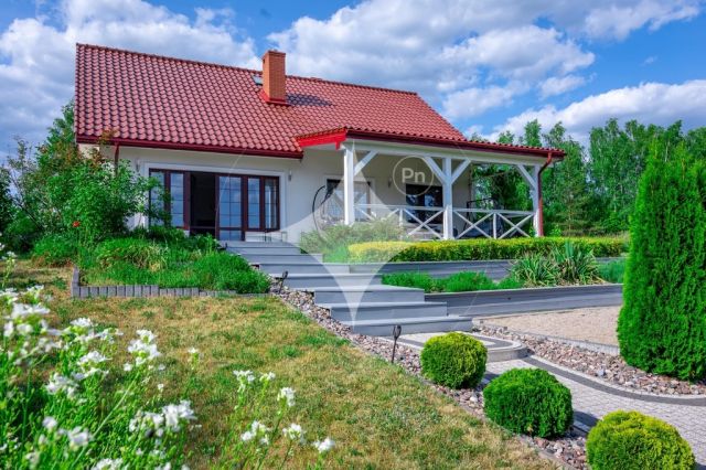 dom wolnostojący, 6 pokoi Ławki. Zdjęcie 1