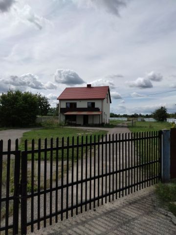 dom wolnostojący Różan, ul. Ostrowska. Zdjęcie 1