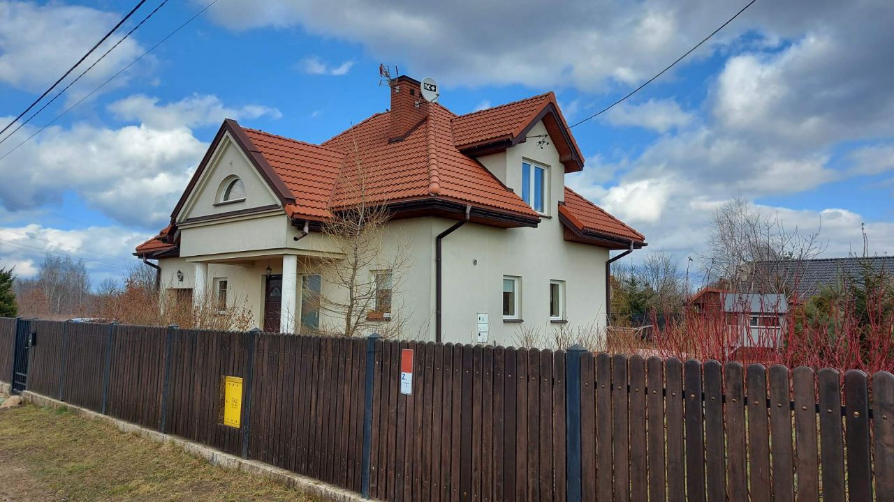 dom wolnostojący, 5 pokoi Wielgolas Brzeziński, ul. Mieszka I. Zdjęcie 1