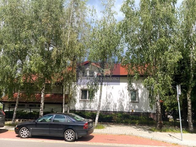 dom wolnostojący, 8 pokoi Raszyn, ul. Zacisze. Zdjęcie 1