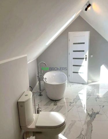 dom szeregowy, 7 pokoi Warszawa Targówek. Zdjęcie 6