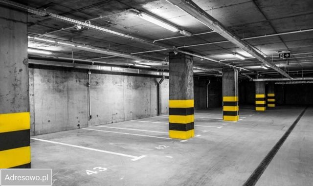 Garaż/miejsce parkingowe Kraków, ul. Wielicka. Zdjęcie 1