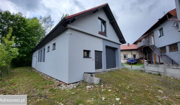 Lokal Radziechowy, ul. Główna