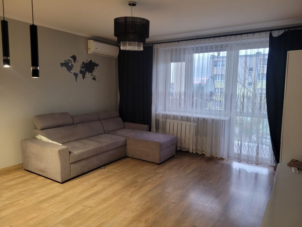 Mieszkanie 3-pokojowe Skierniewice Centrum, ul. Cicha. Zdjęcie 1