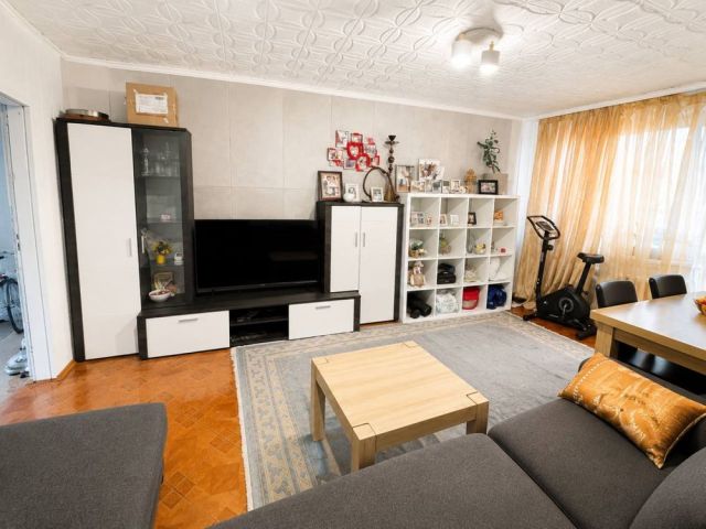 Mieszkanie 4-pokojowe Gliwice Łabędy, ul. Zygmuntowska. Zdjęcie 1